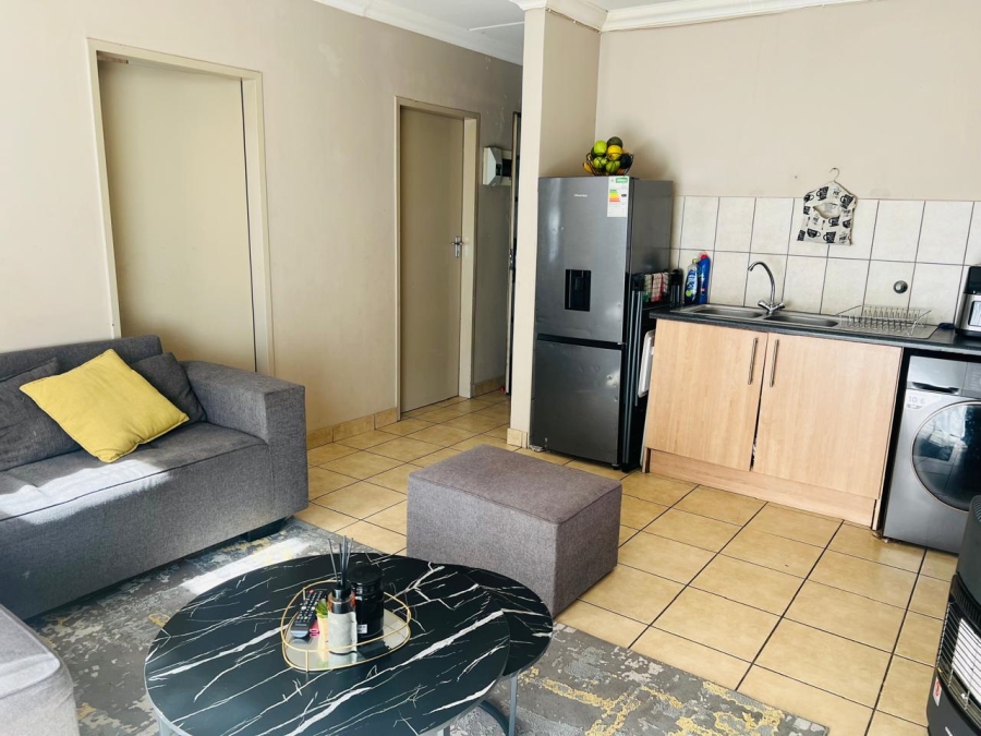 2 Bedroom Property for Sale in Geelhoutpark North West